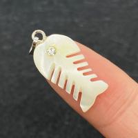 Trochus Shell Pendant, Fish Bone, DIY & with rhinestone, white 