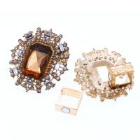 fundición Hebilla decorativa, con diamantes de imitación, dorado, 60mm, Vendido por UD