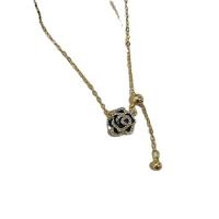 Латунное Ожерелье Горного Хрусталя, Латунь, с железный цепи, Форма цветка, плакирован золотом, Овальный цепь & Женский & со стразами, длина:Приблизительно 17.7 дюймовый, продается PC