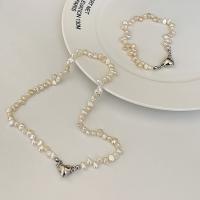 Natural Freshwater Pearl Necklace, with Zinc Alloy, Heart, Korean style & with magnetic & for woman 