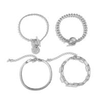 Bracelets En alliage de zinc, avec chaîne de fer & laiton, avec 1.9inch chaînes de rallonge, Placage, 4 pièces & pour femme, plus de couleurs à choisir Environ 6.2 pouce, Vendu par fixé