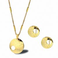 Titanio conjunto de joyas de acero, Partículas de acero, Pendiente de stud & collar, con 1.97inch extender cadena, 18K chapado en oro, 2 piezas & Joyería & para mujer, dorado, longitud:aproximado 17.72 Inch, Vendido por Set