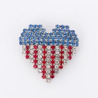 Rhinestone Zinc Alloy Brooch, with Zinc Alloy, Heart, platinum color plated, vintage & Unisex, mixed colors 