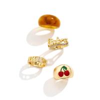 Zink-Legierung Ring Set, Zinklegierung, mit Harz, goldfarben plattiert, 4 Stück & für Frau & Emaille & mit Strass, 17mm, Größe:6.5, verkauft von setzen
