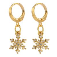 Huggie Hoop Drop Earring, laiton, flocon de neige, Placage de couleur d'or, pavé de micro zircon & pour femme Vendu par paire