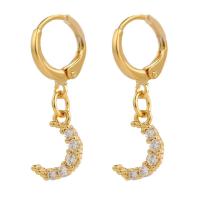 Huggie Hoop Drop Earring, laiton, lune, Placage de couleur d'or, pavé de micro zircon & pour femme Vendu par paire