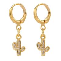 Huggie Hoop Drop Earring, laiton, Opuntia Stricta, Placage de couleur d'or, pavé de micro zircon & pour femme Vendu par paire