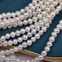 Perlas Redondas Freshwater, Perlas cultivadas de agua dulce, Bricolaje, Blanco, 4-5mm, longitud:36-38 cm, Vendido por Sarta