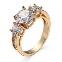 Кубическое цирконовое латунное кольцо, Латунь, с кубический цирконий, плакирован золотом, разный размер для выбора & Женский & граненый, Золотой, 7mm, продается PC