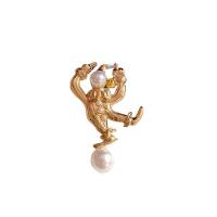 Plastic Pearl Brooch, Zinc Alloy, with Plastic Pearl, clown, gold color plated, fashion jewelry & Unisex 