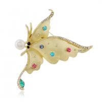 Freshwater Pearl Brooch, Zinc Alloy, with Freshwater Pearl, Butterfly, gold color plated, for woman & with rhinestone, golden 