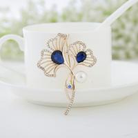 Rhinestone Zinc Alloy Brooch, with Czech Rhinestone & Crystal & Plastic Pearl, Flower, KC gold color plated, for woman & with rhinestone & hollow 