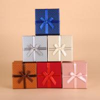 Boîte Cadeau de bijoux, papier, cadre, Résistant & Anti-poussière & avec une décoration de noeud à boucles, plus de couleurs à choisir Vendu par PC