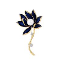Cubic Zirconia Brooch, Brass, with Plastic Pearl, Lotus, fashion jewelry & micro pave cubic zirconia & for woman, golden 