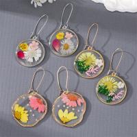 Resin Zinc Alloy Earring, with Dried Flower & Resin, gold color plated & for woman 25mm 