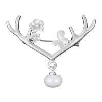 Zink Legierung Schmuck Brosche, Zinklegierung, mit Kunststoff Perlen, Geweihe, silberfarben plattiert, Weihnachts-Design & unisex, 41x32mm, verkauft von PC