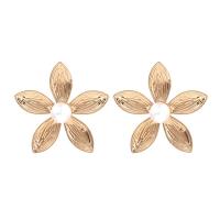 Plastic Pearl Zinc Alloy Earring, with ABS Plastic Pearl, Flower, gold color plated, fashion jewelry & for woman, golden 