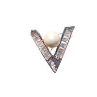 Cubic Zirconia Brooch, Brass, with Plastic Pearl, Letter V, plated, micro pave cubic zirconia & for woman 