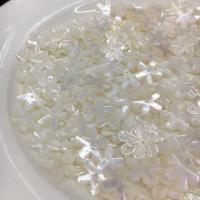 Perles de coquillages blancs, Lèvre blanche, fleur, gravé, DIY & styles différents pour le choix, blanc, 15mm, Vendu par PC