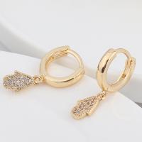 Huggie Hoop Drop Earring, laiton, Plaqué d'or, styles différents pour le choix & pavé de micro zircon & pour femme, plus de couleurs à choisir Vendu par paire