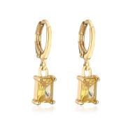 Huggie Hoop Drop Earring, laiton, Placage de couleur d'or, styles différents pour le choix & pavé de micro zircon & pour femme, plus de couleurs à choisir Vendu par paire