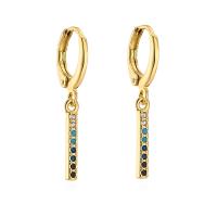 Huggie Hoop Drop Earring, laiton, Placage de couleur d'or, styles différents pour le choix & pavé de micro zircon & pour femme, plus de couleurs à choisir Vendu par paire