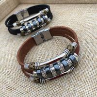 Bracelets de cuir de vachette, alliage de zinc, avec cuir de peau de vache & Acier inoxydable 304, fait à la main, bijoux de mode & multicouche & pour homme, plus de couleurs à choisir Environ 7.48 pouce, Vendu par PC