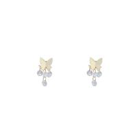 Boucles d'oreilles en laiton zircon cubique, avec zircon cubique, papillon, Placage de couleur d'or, bijoux de mode & pour femme, doré Vendu par paire