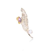 Cubic Zirconia Brooch, Brass, with Plastic Pearl, Leaf, real gold plated, fashion jewelry & micro pave cubic zirconia & for woman 
