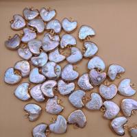 Kultivierten Süßwasser Perle Messing Anhänger, Natürliche kultivierte Süßwasserperlen, mit Messing, Herz, goldfarben plattiert, unisex, weiß, 15mm, verkauft von PC