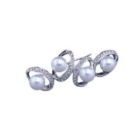 Rhinestone Zinc Alloy Brooch, with Plastic Pearl, plated, for woman & with rhinestone & hollow 
