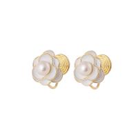 Freshwater Pearl Brass Earring, with Freshwater Pearl, Flower, real gold plated, fashion jewelry & for woman & enamel, white 