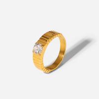 Cubic Zirconia anillo de dedo de acero inoxidable, acero inoxidable 304, 18K chapado en oro, Joyería & diverso tamaño para la opción & para mujer & con circonia cúbica, dorado, 5mm, Vendido por UD
