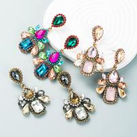 Zinc Alloy Rhinestone Drop Earring, with Glass Rhinestone, fashion jewelry & for woman & with rhinestone 