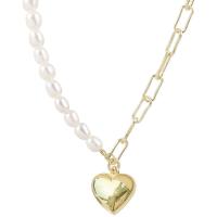 Freshwater Pearl Brass Necklace, with Freshwater Pearl, with 1.97inch extender chain, Heart, gold color plated, fashion jewelry & for woman, golden Approx 15.75 Inch 