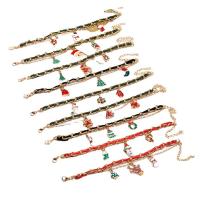Bracelet de Noël en alliage zinc, alliage de zinc, avec 7cm chaînes de rallonge, Placage de couleur d'or, Conception de Noël & styles différents pour le choix & pour femme & émail, plus de couleurs à choisir Environ 18 cm, Vendu par PC