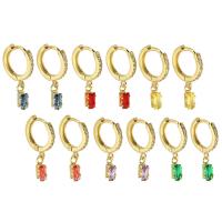 Huggie Hoop Drop Earring, laiton, Placage de couleur d'or, pavé de micro zircon & pour femme, plus de couleurs à choisir, 24mm, Vendu par paire