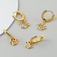 Huggie Hoop Drop Earring, Латунь, плакирован золотом, ювелирные изделия моды & разные стили для выбора & инкрустированное микро кубического циркония & Женский продается Пара