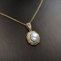 Cultured Freshwater Pearl Brass Pendant, with Brass, Round, gold color plated, fashion jewelry & with rhinestone, white, 10-11mm 