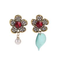 asymmetrische Ohrringe, Zinklegierung, mit Kunststoff Perlen, Blume, antike Goldfarbe plattiert, Vintage & für Frau & mit Strass, 3.5cm,2x4.2cm, verkauft von Paar