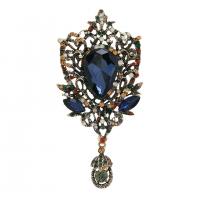 Crystal Brooch, Zinc Alloy, with Crystal, Heart, gold color plated, Unisex & with rhinestone & hollow 