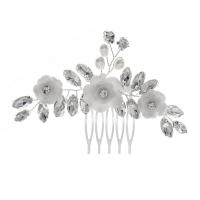 Decorative Hair Combs, Zinc Alloy, with brass wire & Polymer Clay & Plastic Pearl, Flower, silver color plated, for woman & with rhinestone, silver color 