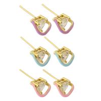 Boucles d'oreilles en laiton zircon cubique, avec zircon cubique, coeur, Placage de couleur d'or, bijoux de mode & pour femme & émail, plus de couleurs à choisir 0.8mm, Vendu par paire