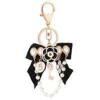 Enamel Zinc Alloy Key Chain, with Cloth & Plastic Pearl, Bowknot, gold color plated, portable, black 