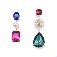 asymmetrische Ohrringe, Zinklegierung, mit Kunststoff Perlen, goldfarben plattiert, Modeschmuck & für Frau & mit Strass, keine, 11x48mm,16x63mm, verkauft von Paar