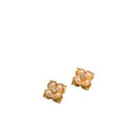 Freshwater Pearl Stud Earring, Zinc Alloy, with Freshwater Pearl, gold color plated, fashion jewelry & for woman & with rhinestone, golden 
