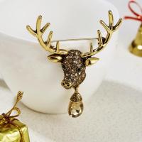 Christmas Jewelry Brooch , Zinc Alloy, with Rhinestone & Plastic Pearl, plated, Unisex & enamel 