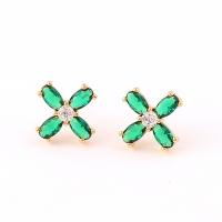 Cubic Zirconia Pendiente Brass Micro Pave, metal, Trébol de cuatro hojas, chapado en color dorado, micro arcilla de zirconia cúbica & para mujer, verde, 11mm, Vendido por Par