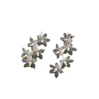 Resin Zinc Alloy Earring, with Resin, Flower, gold color plated, fashion jewelry & for woman, 72mm 