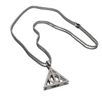 Collar de la joyería de titanio, Partículas de acero, Triángulo, unisexo, plateado, longitud:68 cm, Vendido por UD